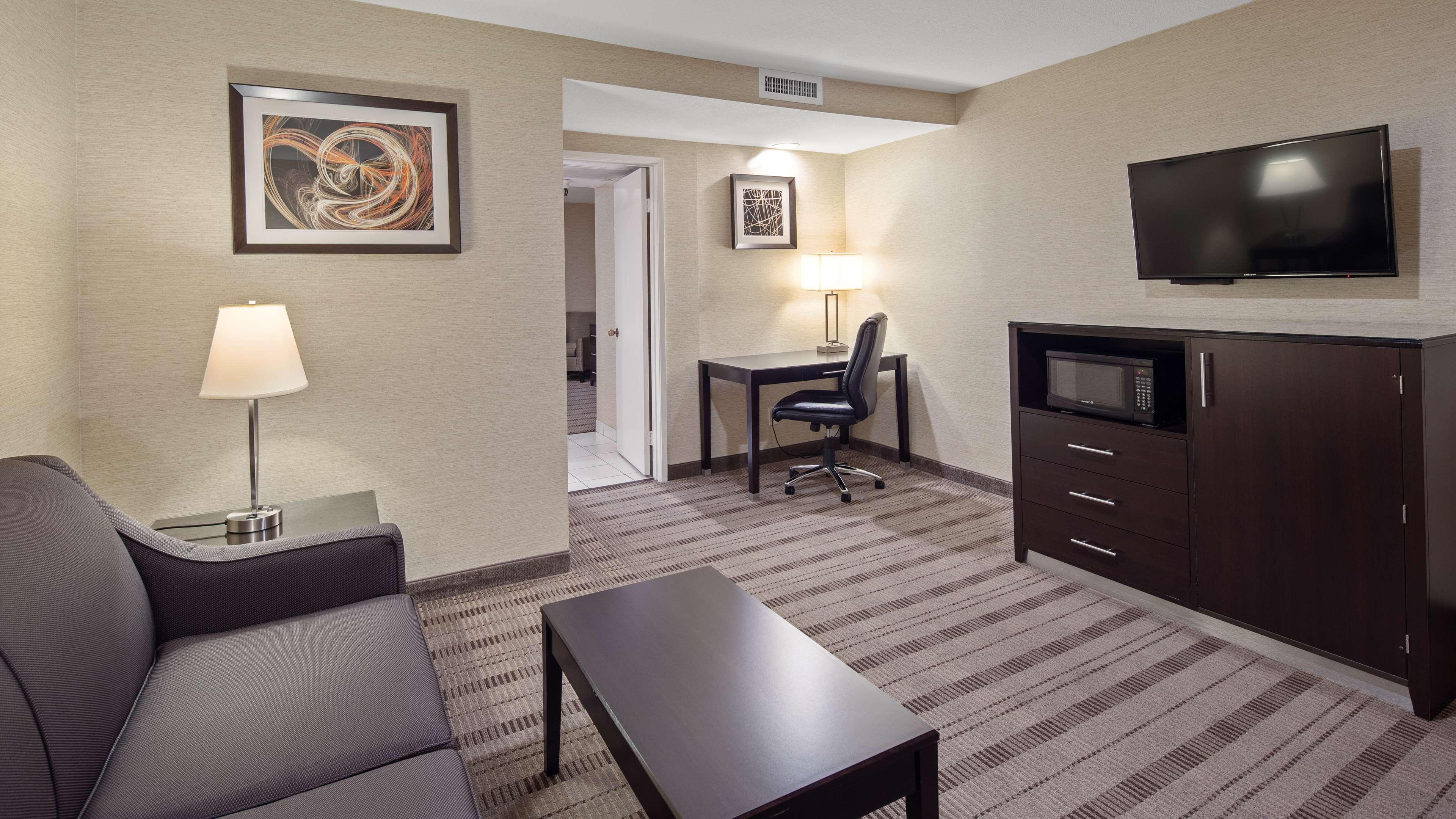 Best Western Pasadena Royale Inn&Suites Extérieur photo