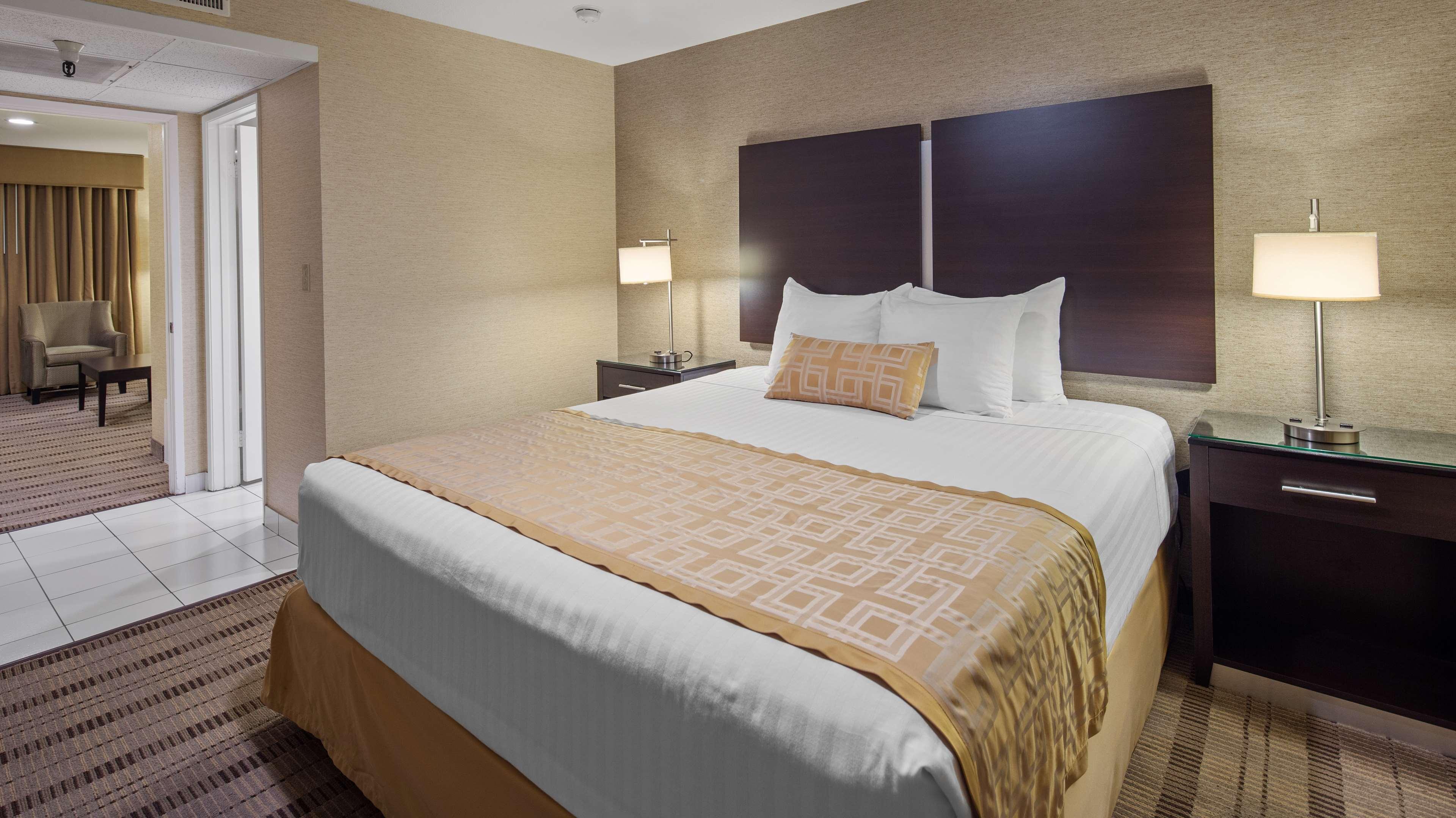 Best Western Pasadena Royale Inn&Suites Extérieur photo