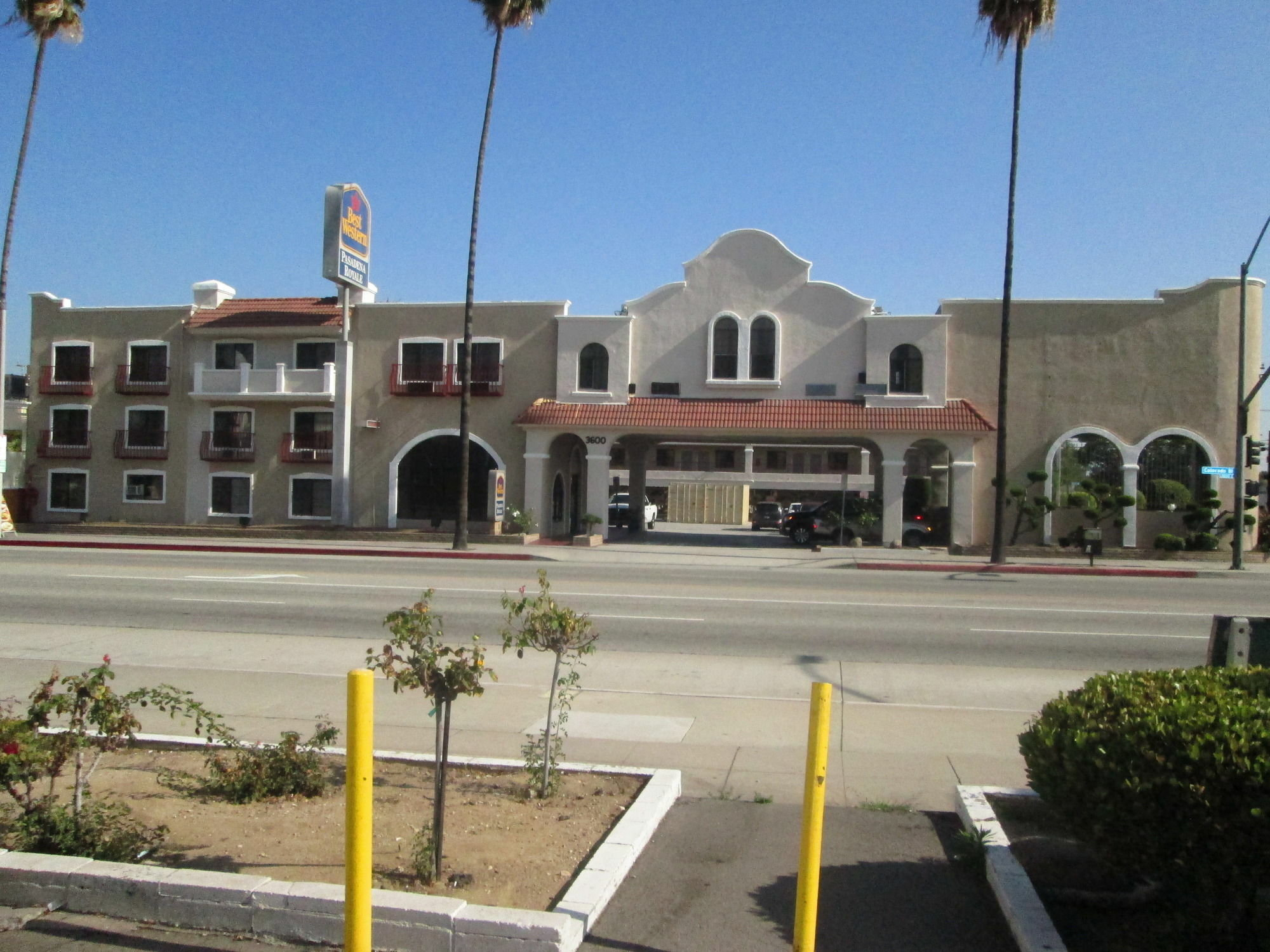 Best Western Pasadena Royale Inn&Suites Extérieur photo
