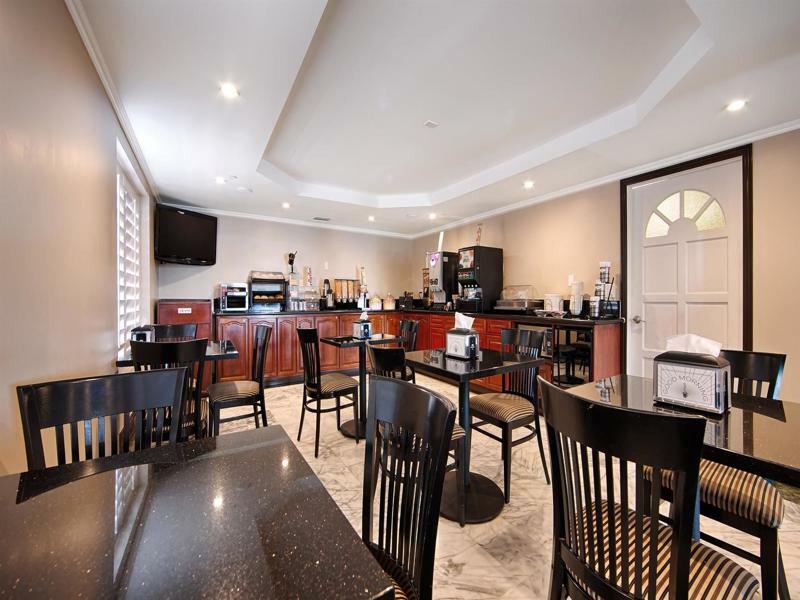 Best Western Pasadena Royale Inn&Suites Extérieur photo