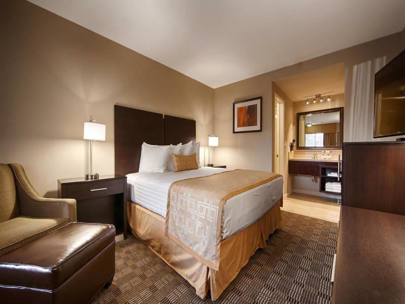 Best Western Pasadena Royale Inn&Suites Extérieur photo