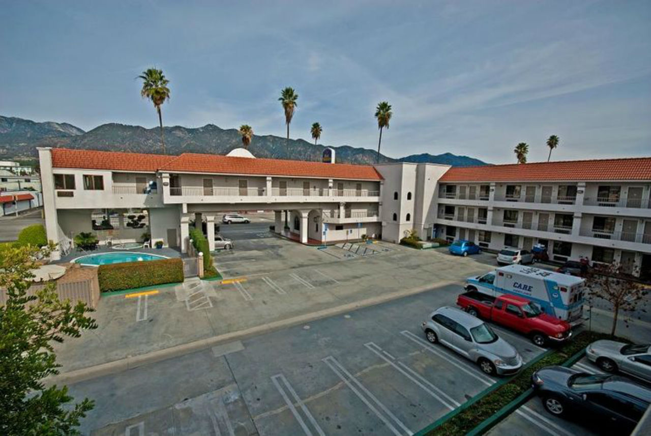 Best Western Pasadena Royale Inn&Suites Extérieur photo